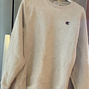 Champion Men's Light Gray Crewneck Sweater